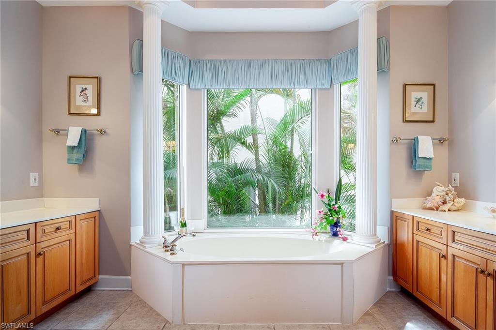 AQUALANE SHORES - Residential