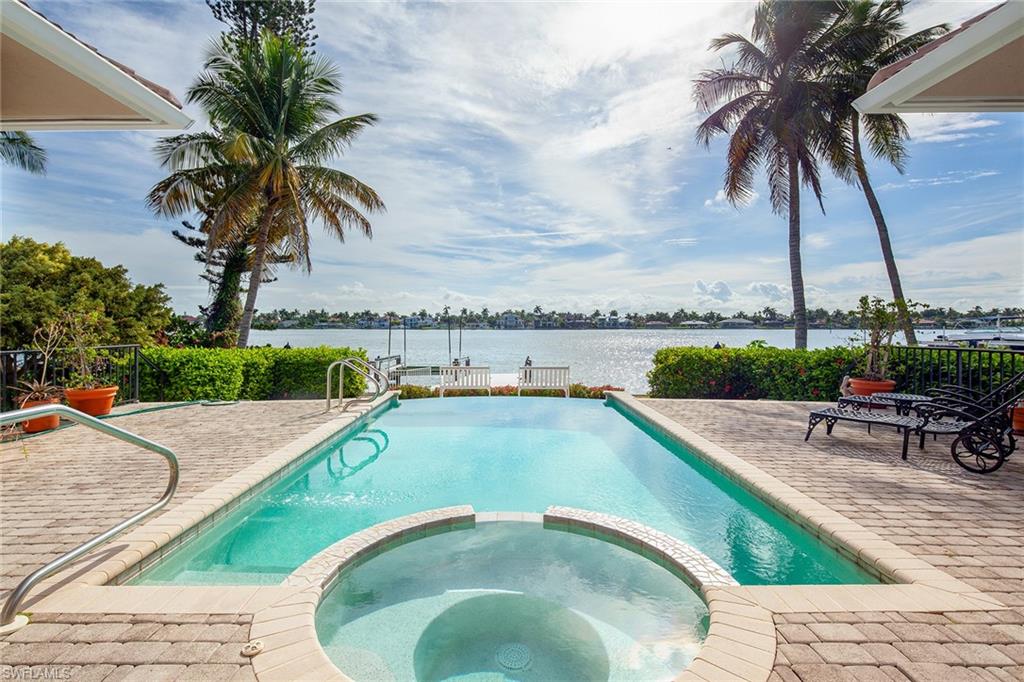 AQUALANE SHORES - Residential