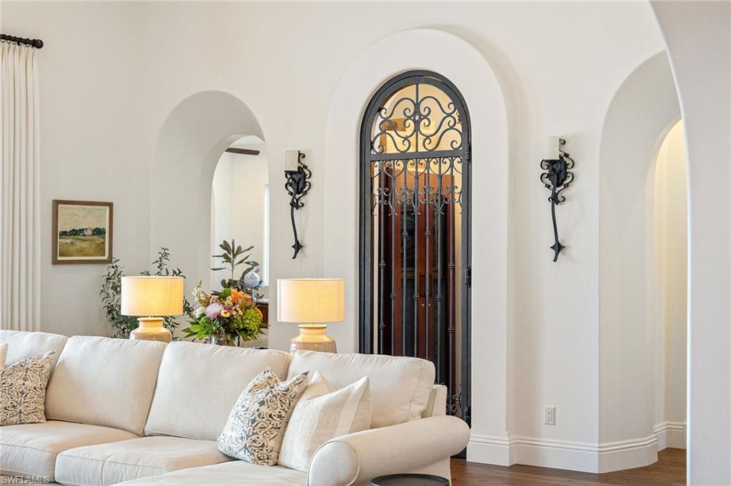 LUCARNO - Residential