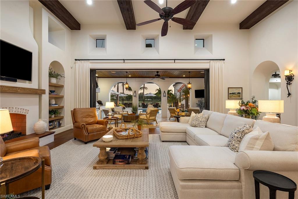 LUCARNO - Residential