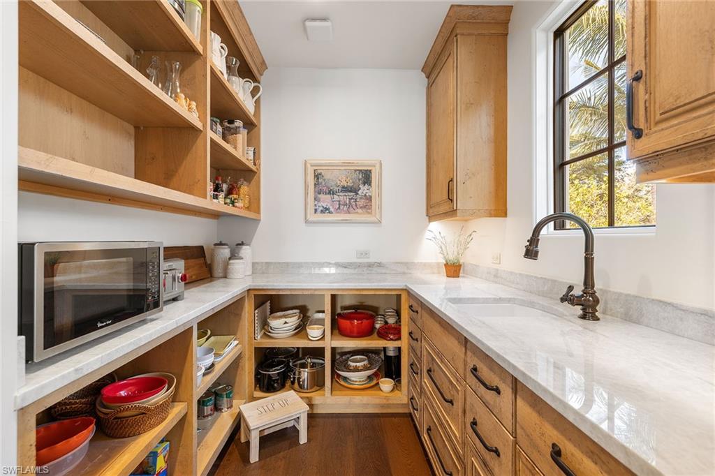 LUCARNO - Residential