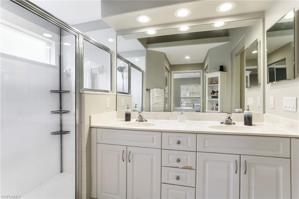 IBIS COVE - Residential