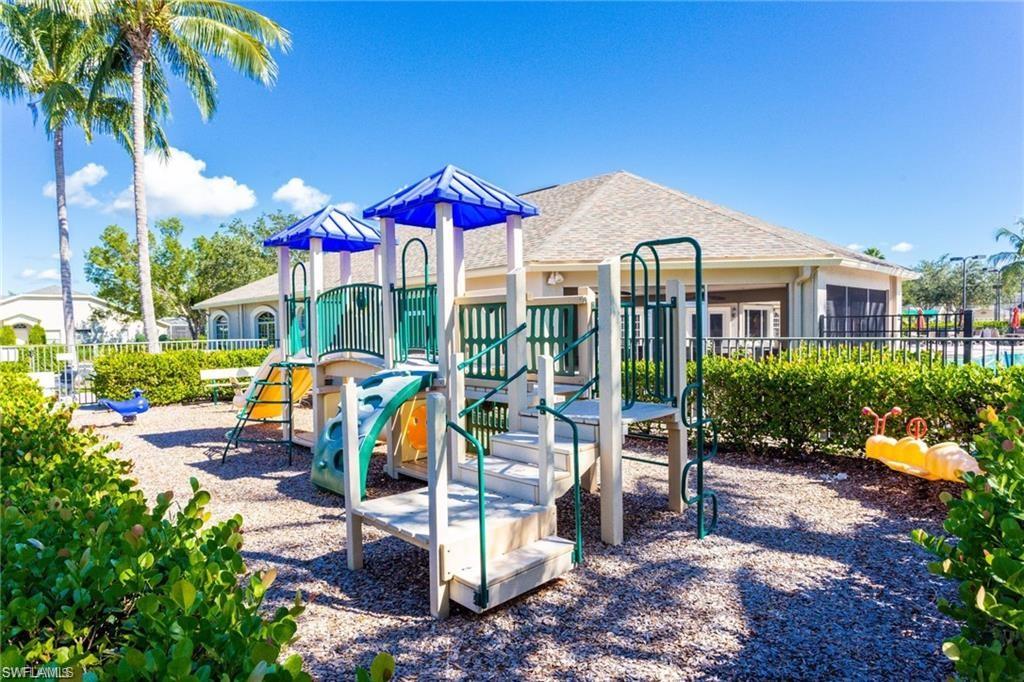 IBIS COVE - Residential