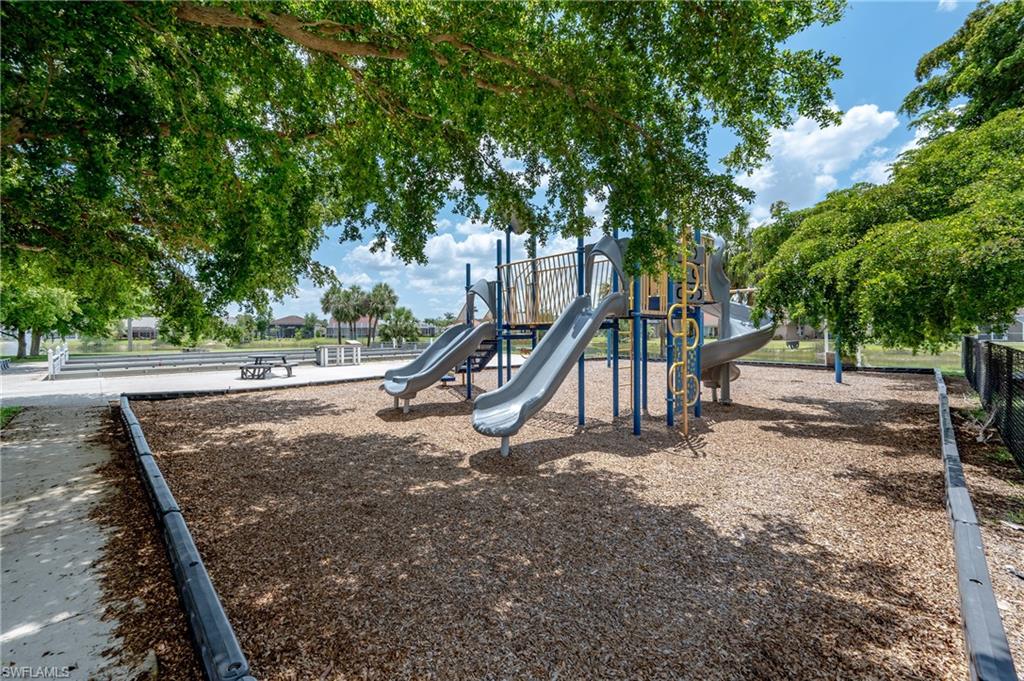 CROSS CREEK ESTATES - Residential