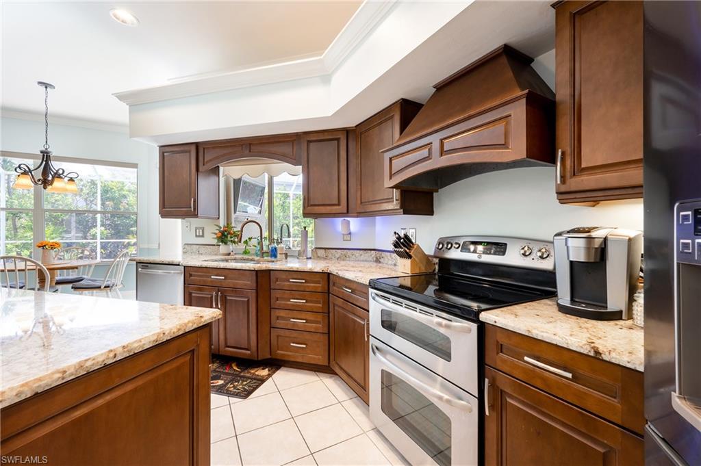 CROSS CREEK ESTATES - Residential