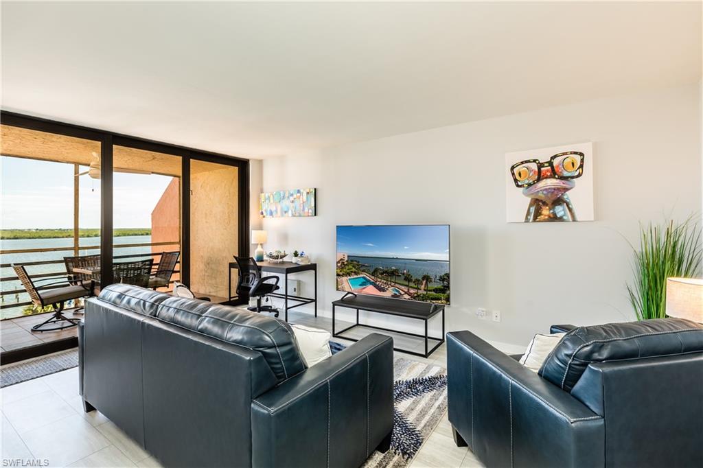 RIVERSIDE CLUB - Residential