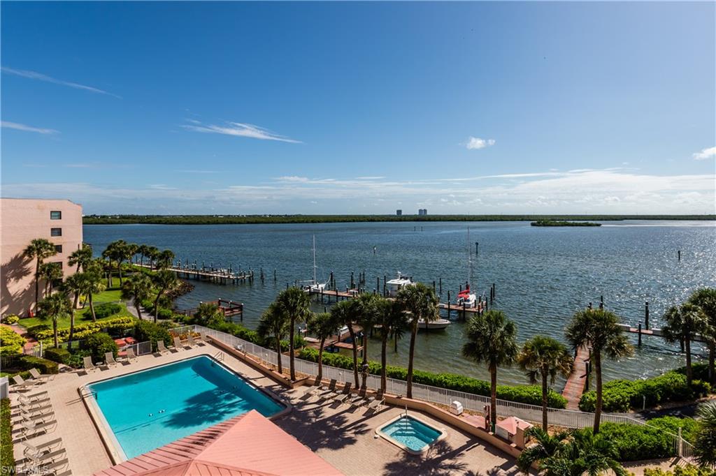 RIVERSIDE CLUB - Residential