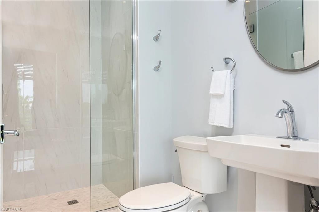 SOCE FLATS - Residential Lease