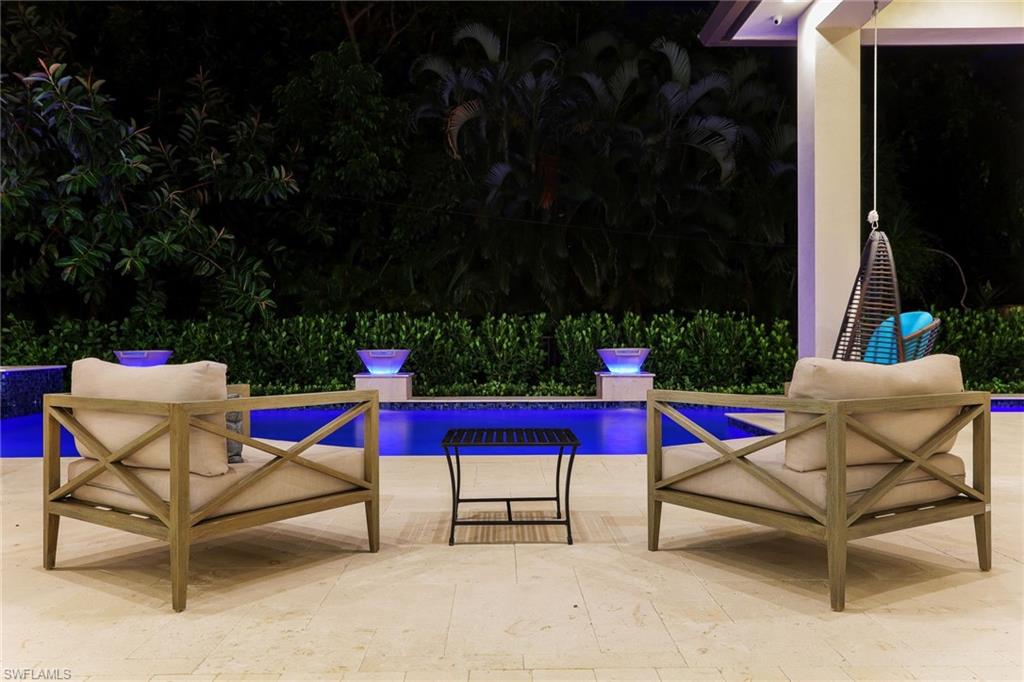 MOORINGS - Residential