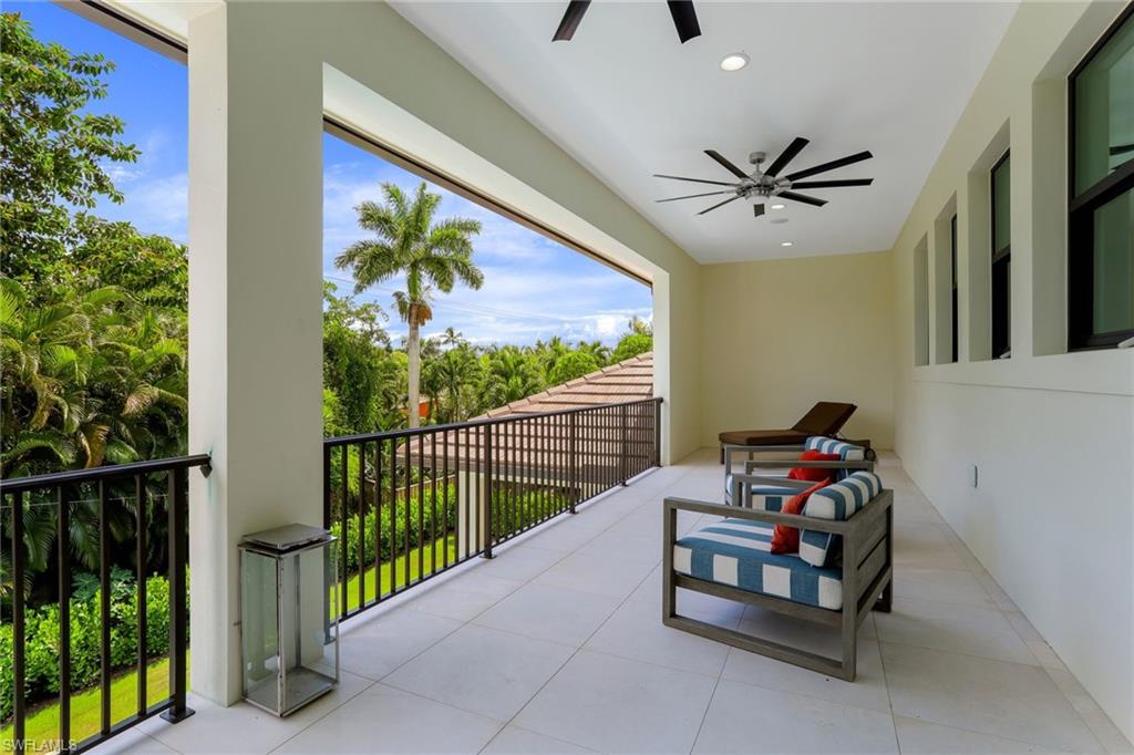 MOORINGS - Residential