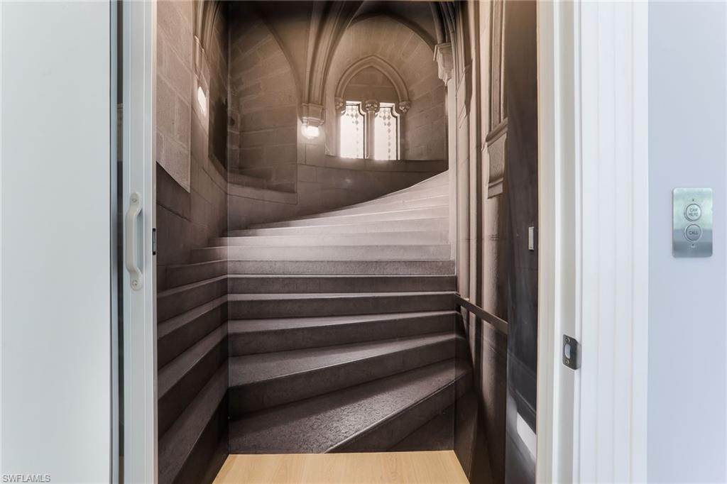 MOORINGS - Residential