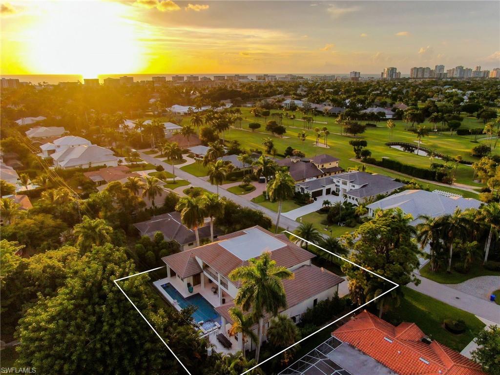 MOORINGS - Residential