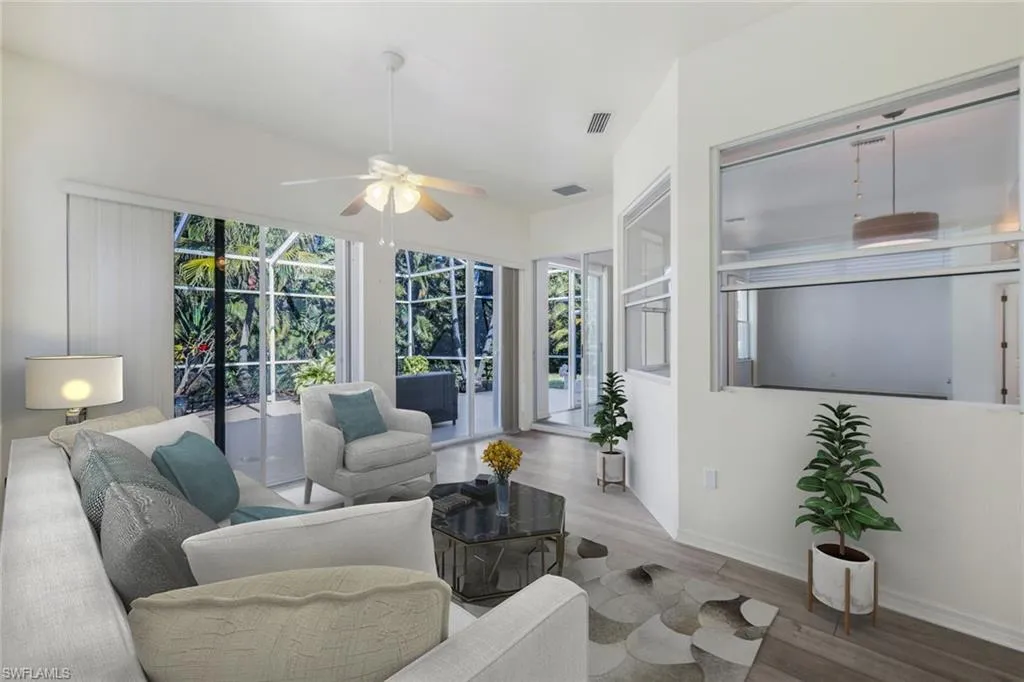 Bonita Springs, Florida 34135, United States, 4 Bedrooms Bedrooms, ,2 BathroomsBathrooms,Residential,Contingent,41680