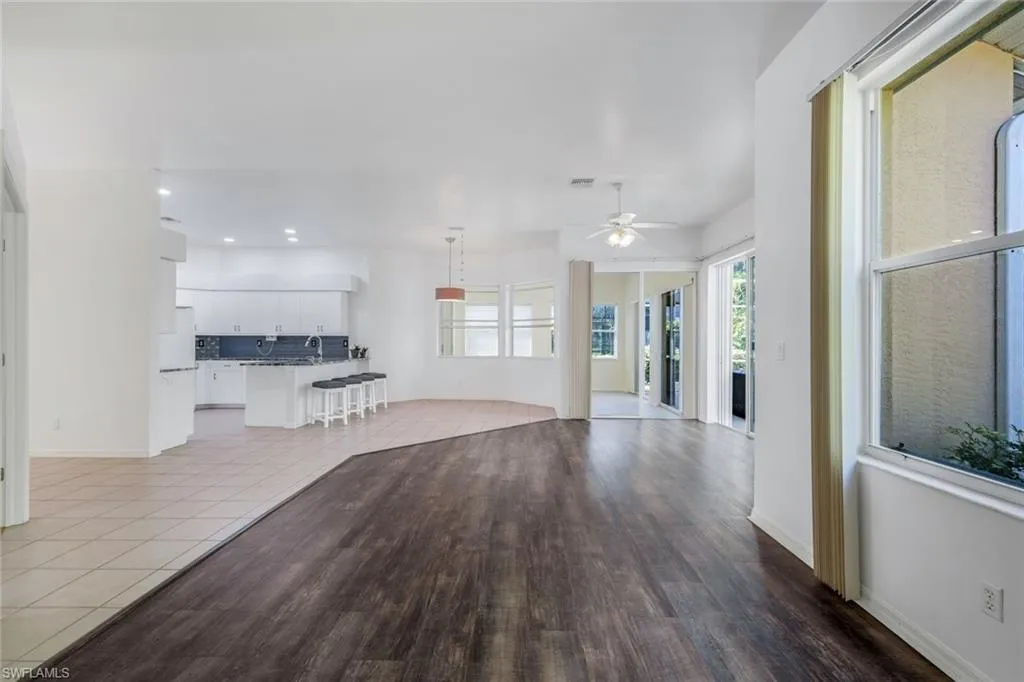 Bonita Springs, Florida 34135, United States, 4 Bedrooms Bedrooms, ,2 BathroomsBathrooms,Residential,Contingent,41680