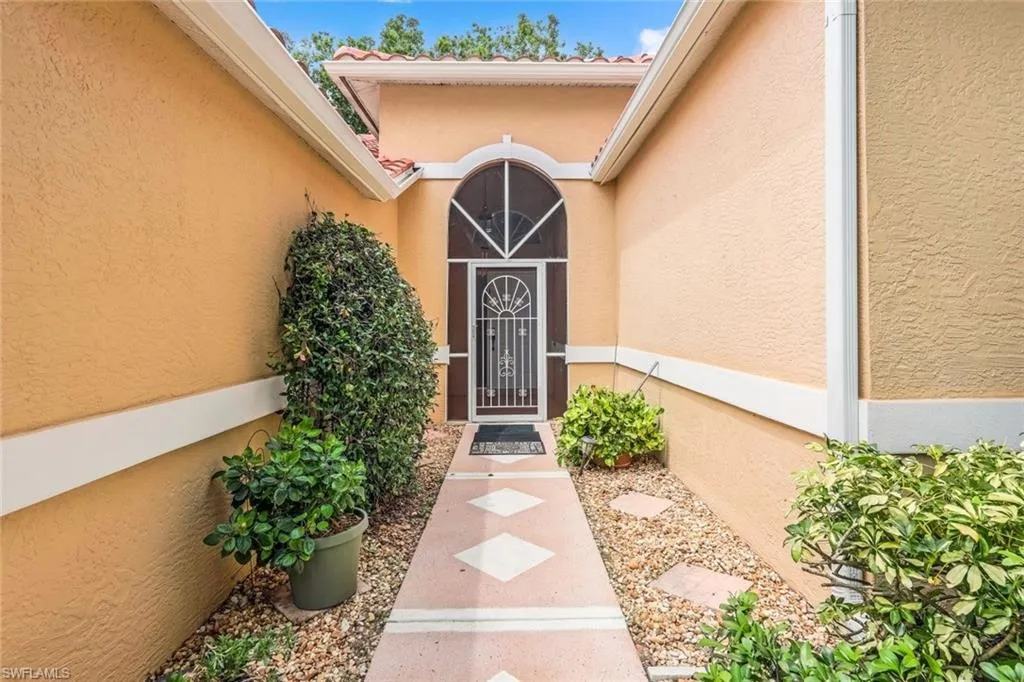 Bonita Springs, Florida 34135, United States, 4 Bedrooms Bedrooms, ,2 BathroomsBathrooms,Residential,Contingent,41680