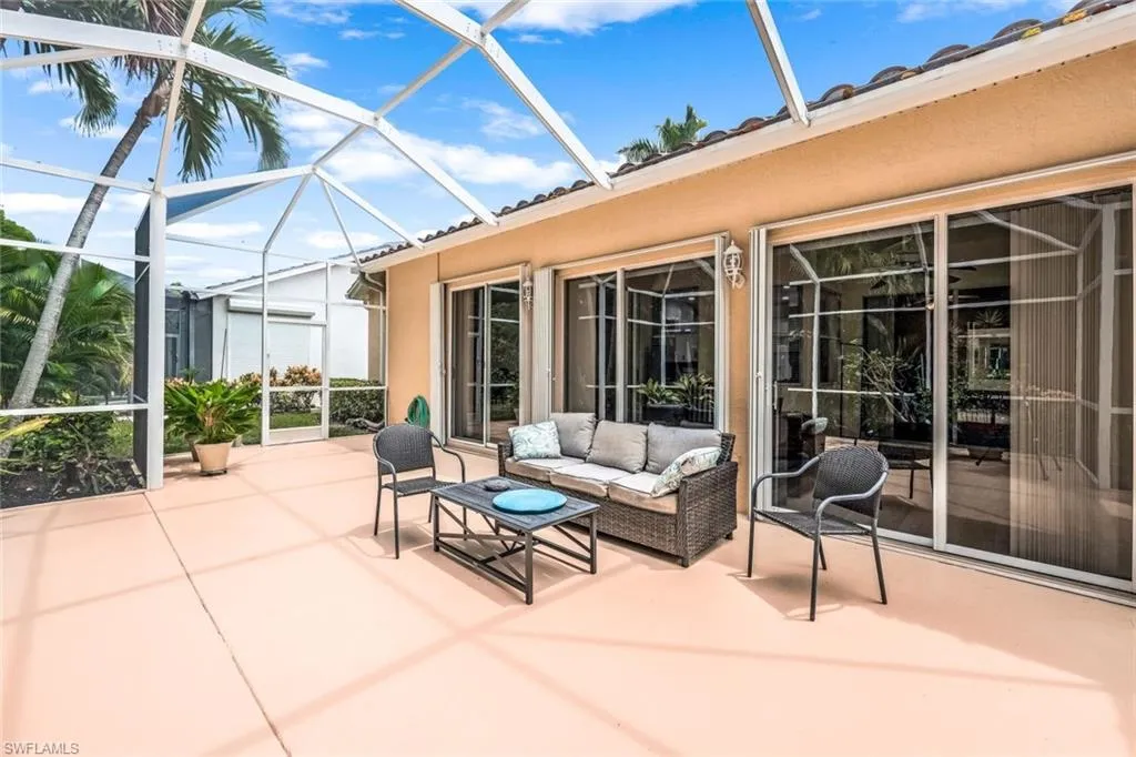 Bonita Springs, Florida 34135, United States, 4 Bedrooms Bedrooms, ,2 BathroomsBathrooms,Residential,Contingent,41680