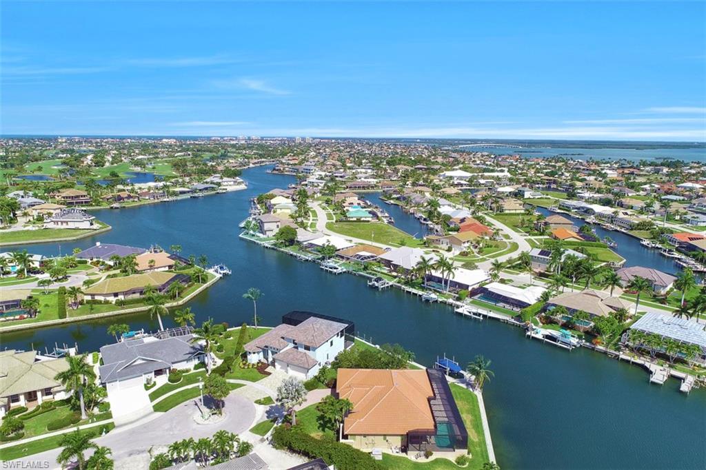 MARCO BEACH - Residential