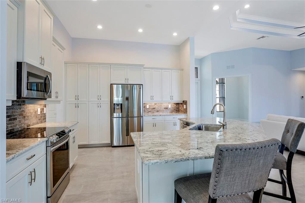 MARCO BEACH - Residential