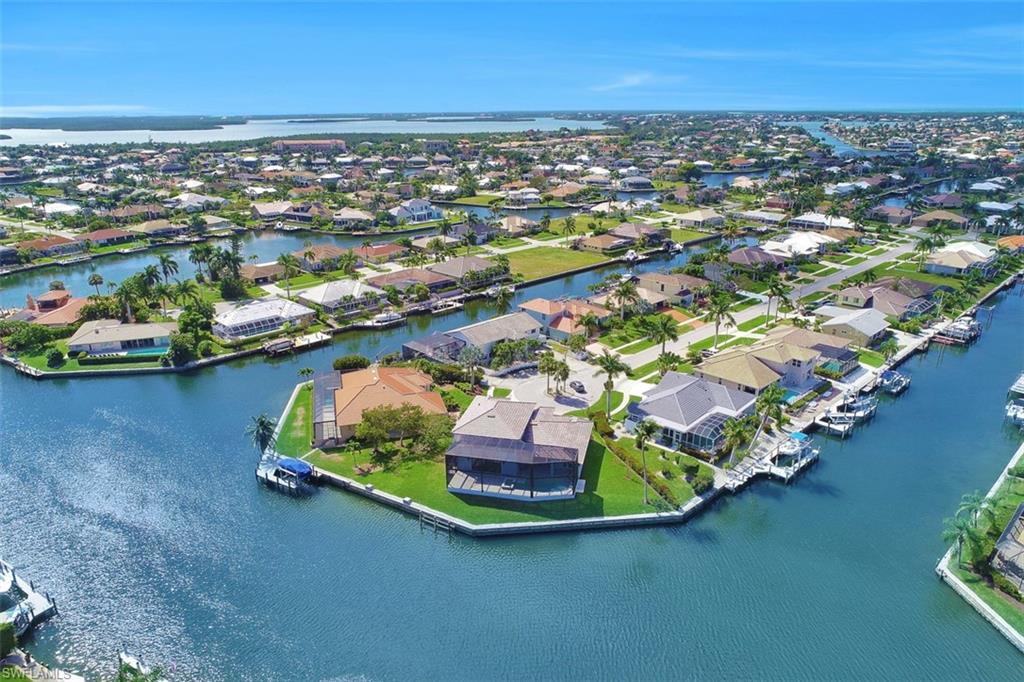 MARCO BEACH - Residential