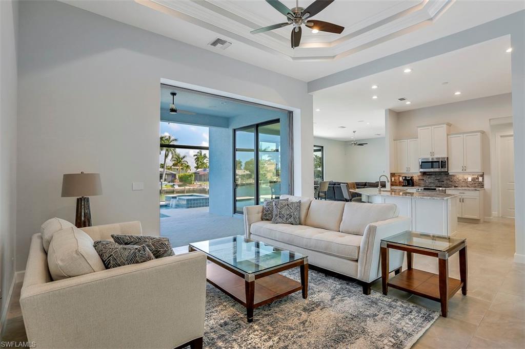 MARCO BEACH - Residential