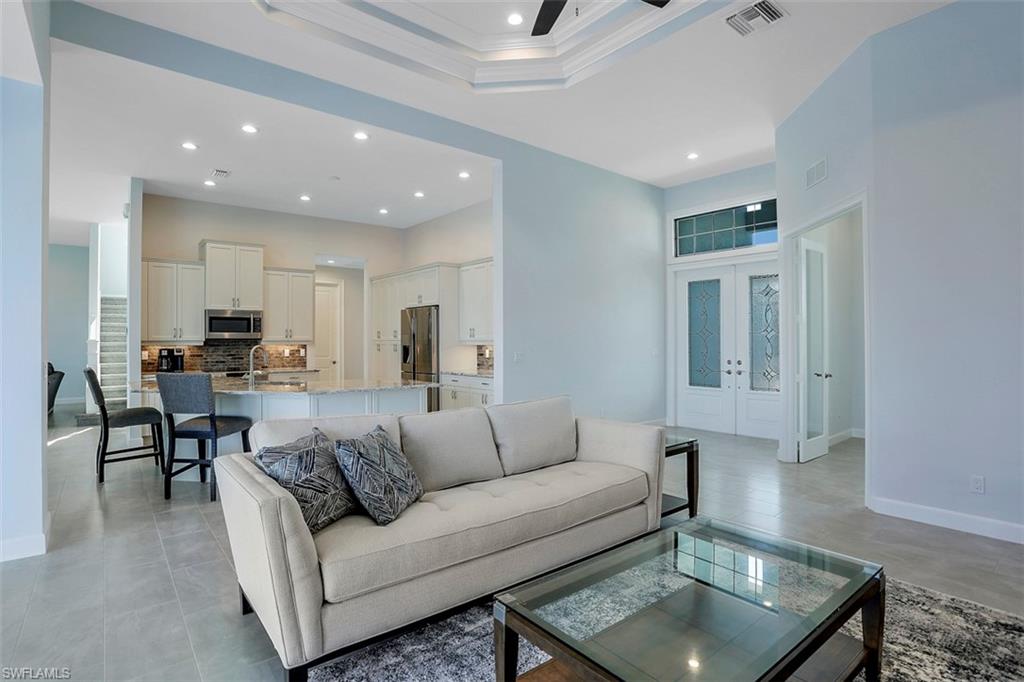 MARCO BEACH - Residential