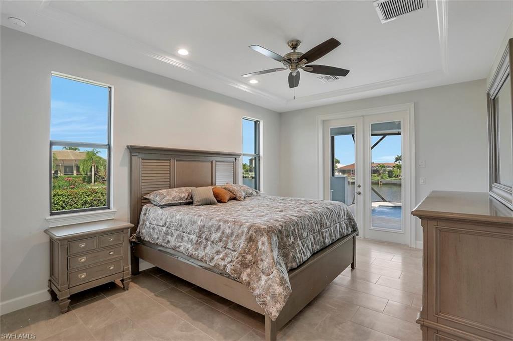 MARCO BEACH - Residential