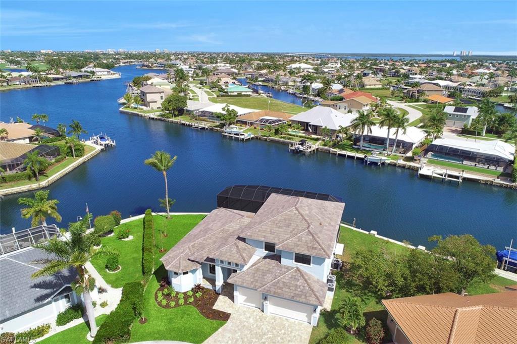 MARCO BEACH - Residential