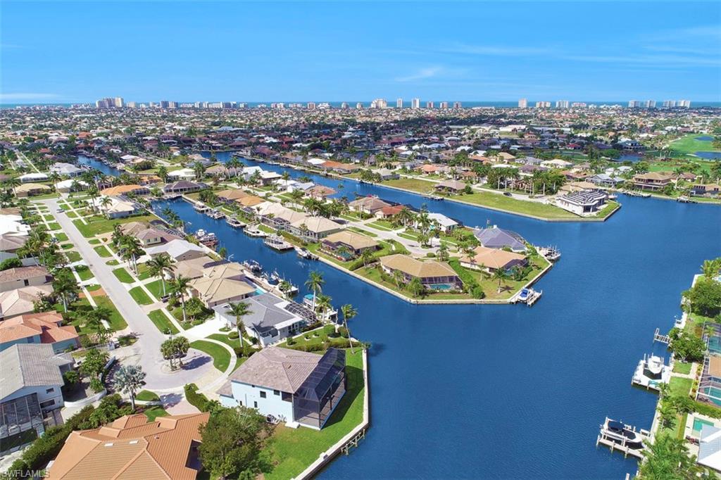 MARCO BEACH - Residential