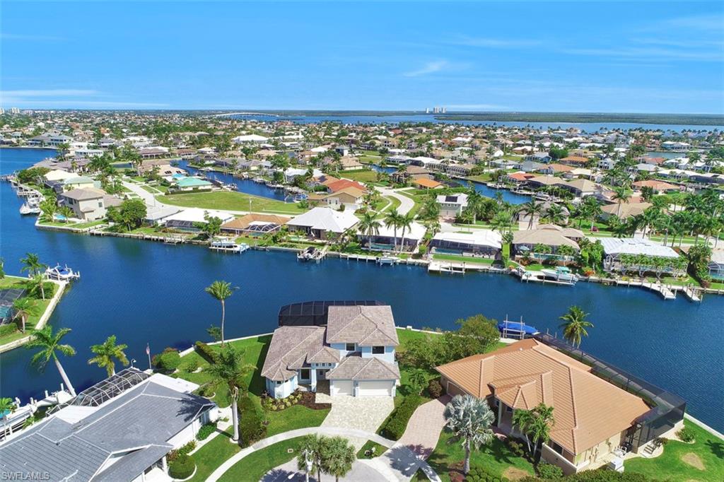 MARCO BEACH - Residential