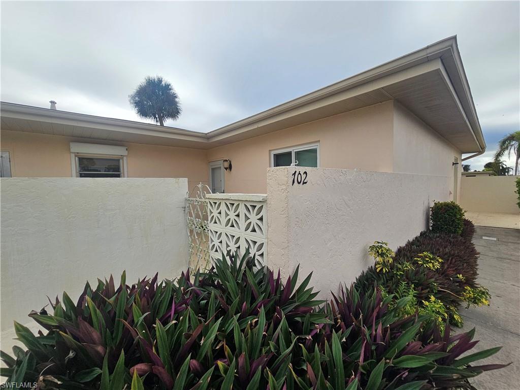 BEACH CLUB COLONY CONDO - Residential Lease