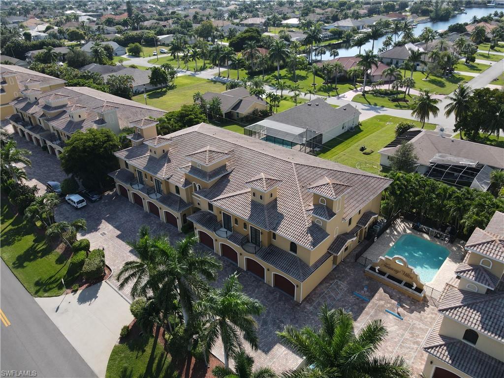 TUSCANY VILLAS - Residential