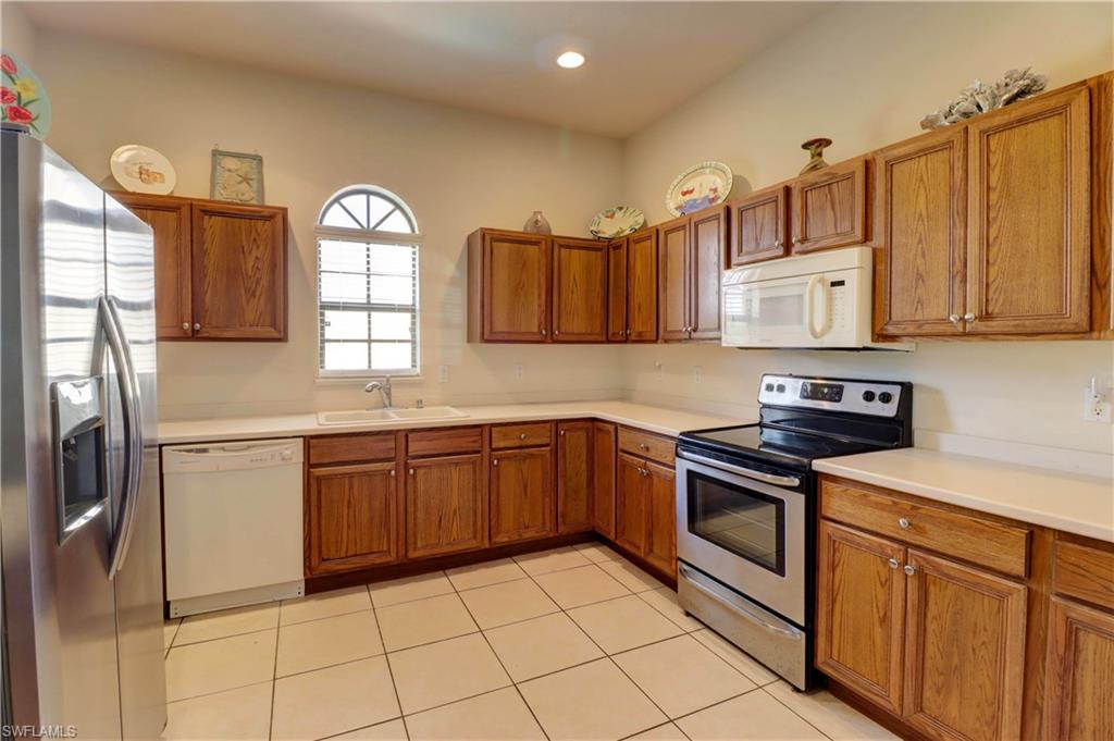 TUSCANY VILLAS - Residential