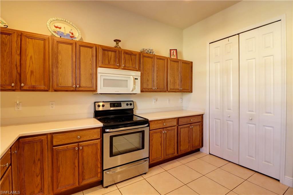 TUSCANY VILLAS - Residential