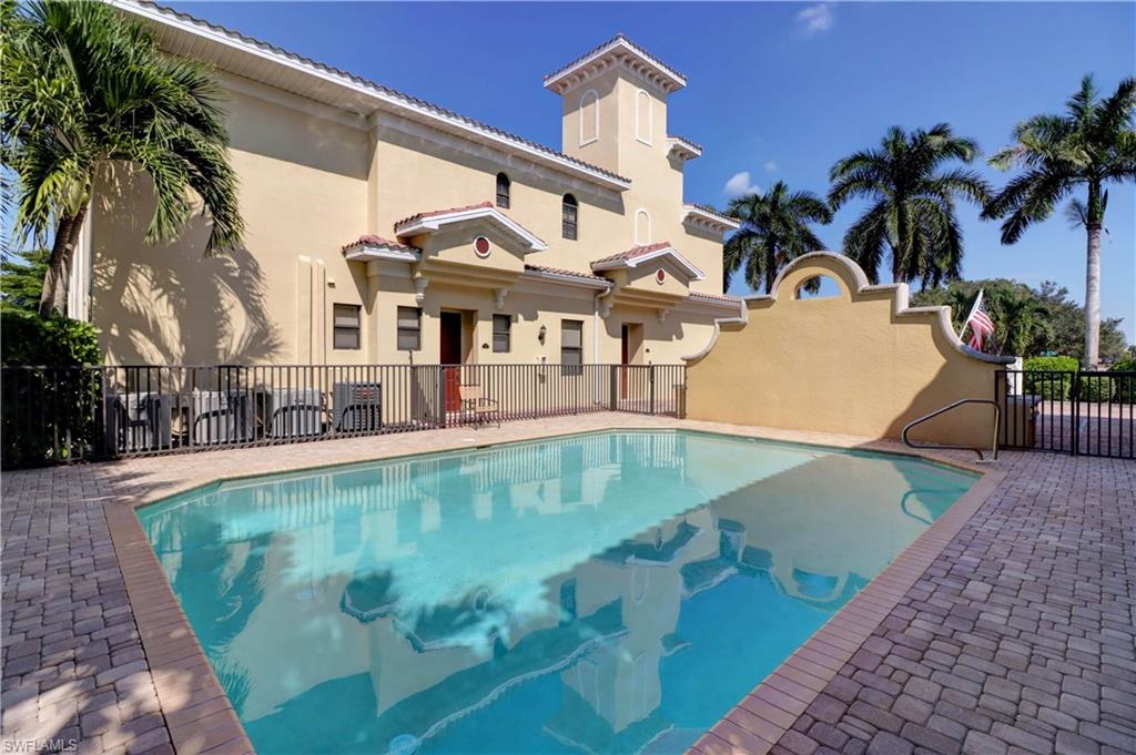 TUSCANY VILLAS - Residential