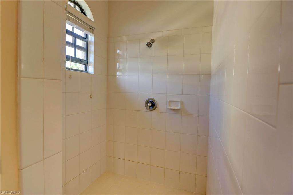 TUSCANY VILLAS - Residential