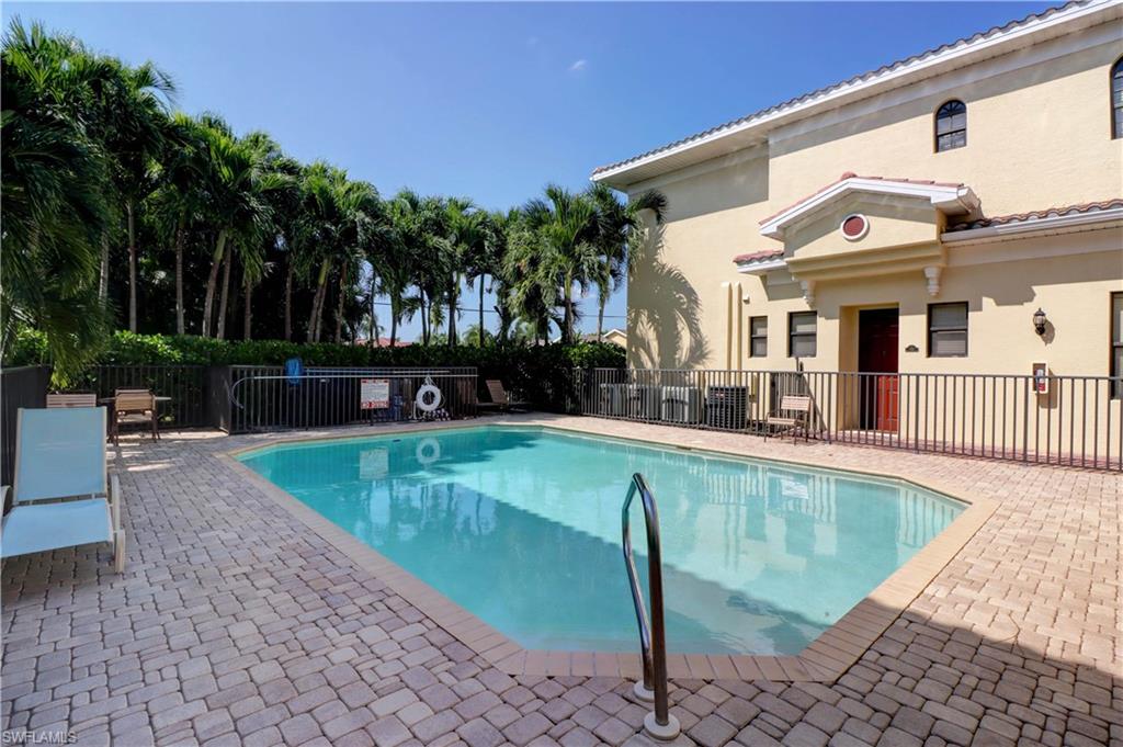 TUSCANY VILLAS - Residential