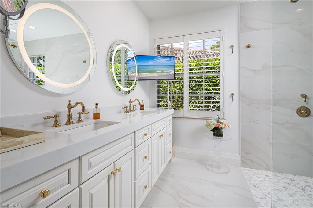 MONTEREY - Residential
