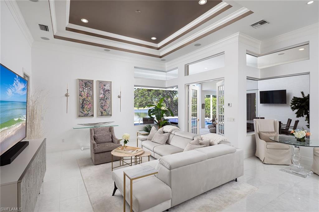 MONTEREY - Residential