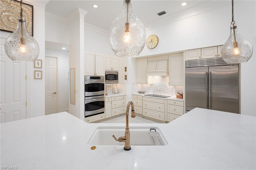MONTEREY - Residential