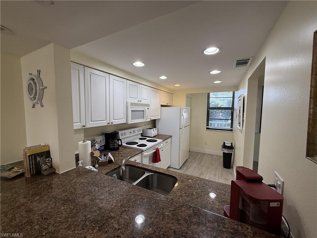 SOUTH SEAS - Residential