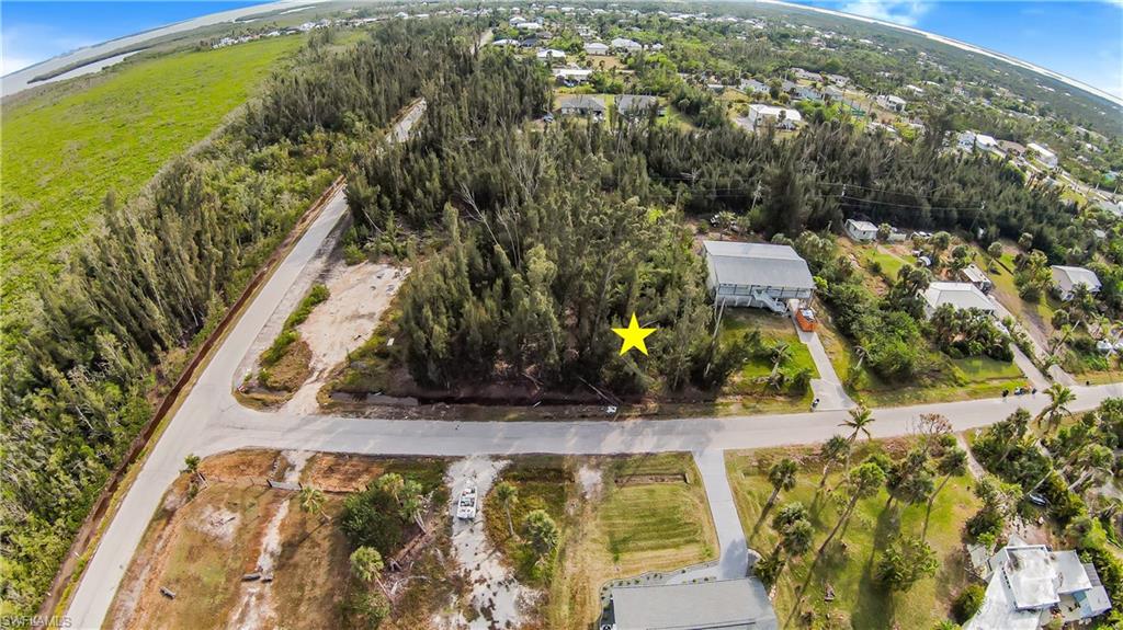 PINE ISLAND TROPICAL HOMESITES - Land