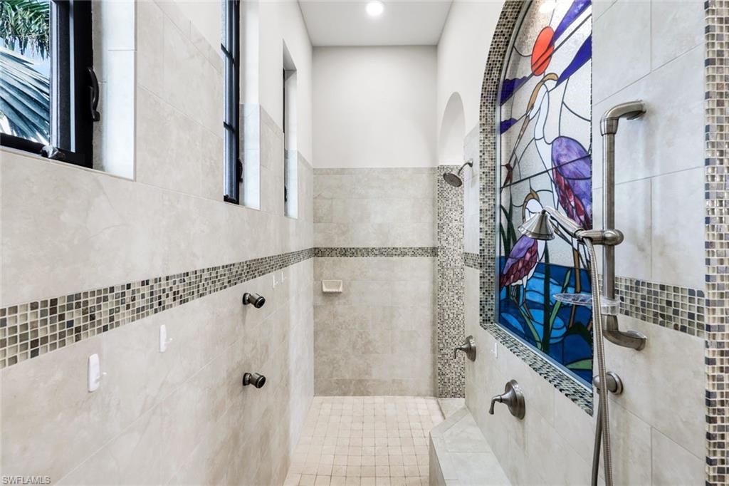 CAPE HARBOUR - Residential