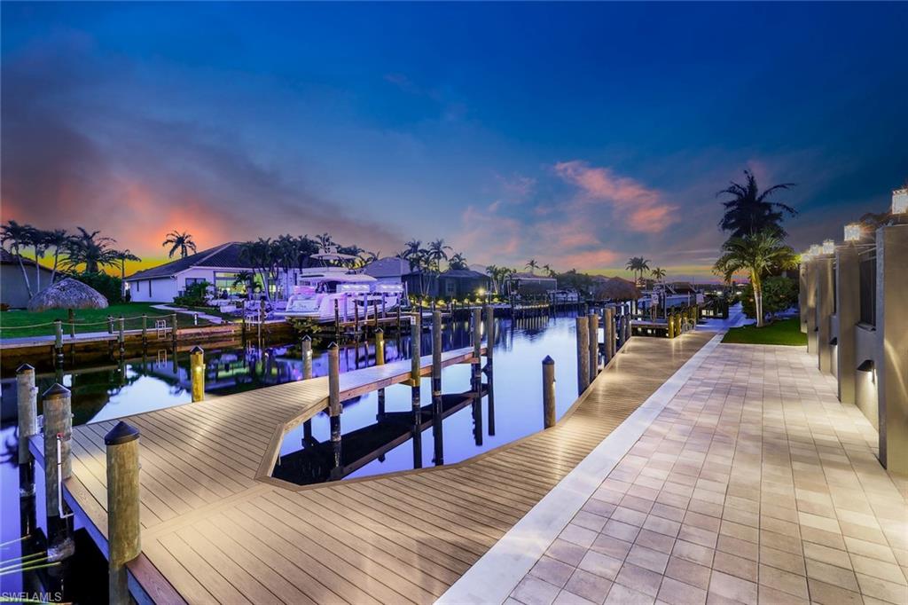 CAPE HARBOUR - Residential