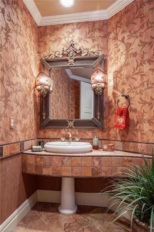 REGENT - Residential