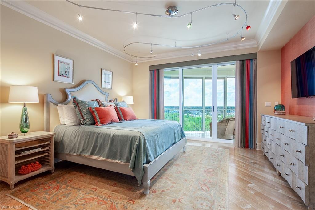 REGENT - Residential