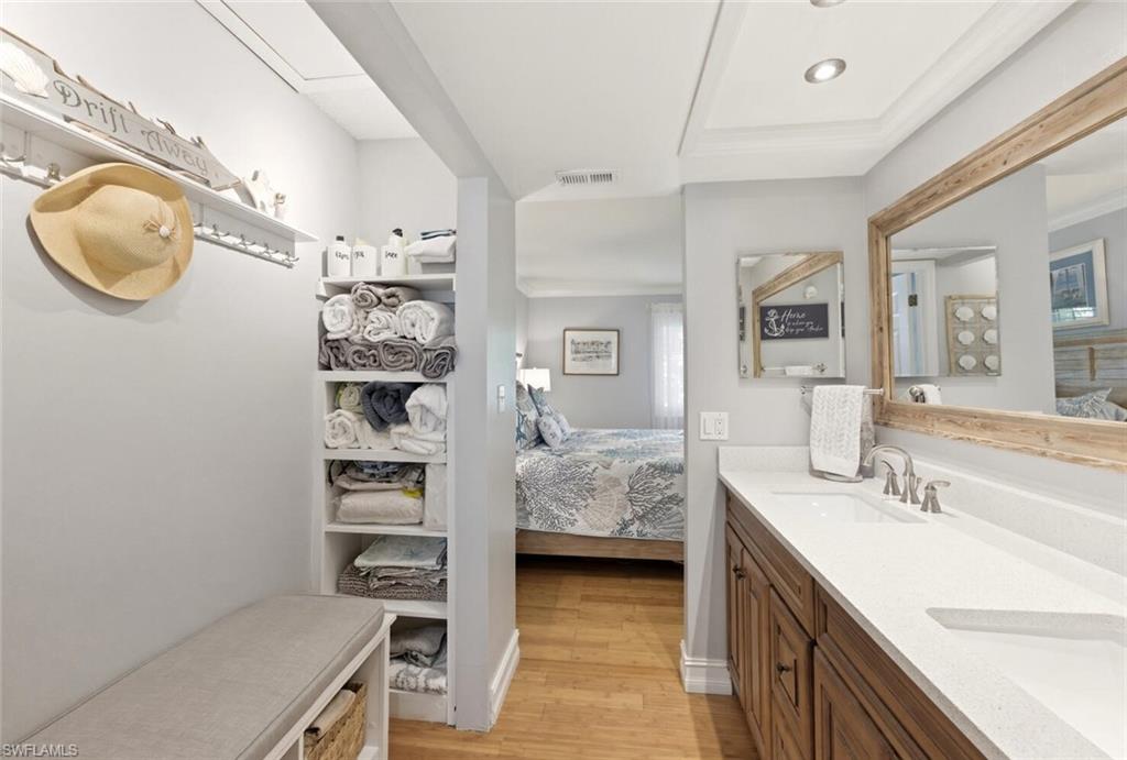 GLADES COUNTRY CLUB - Residential