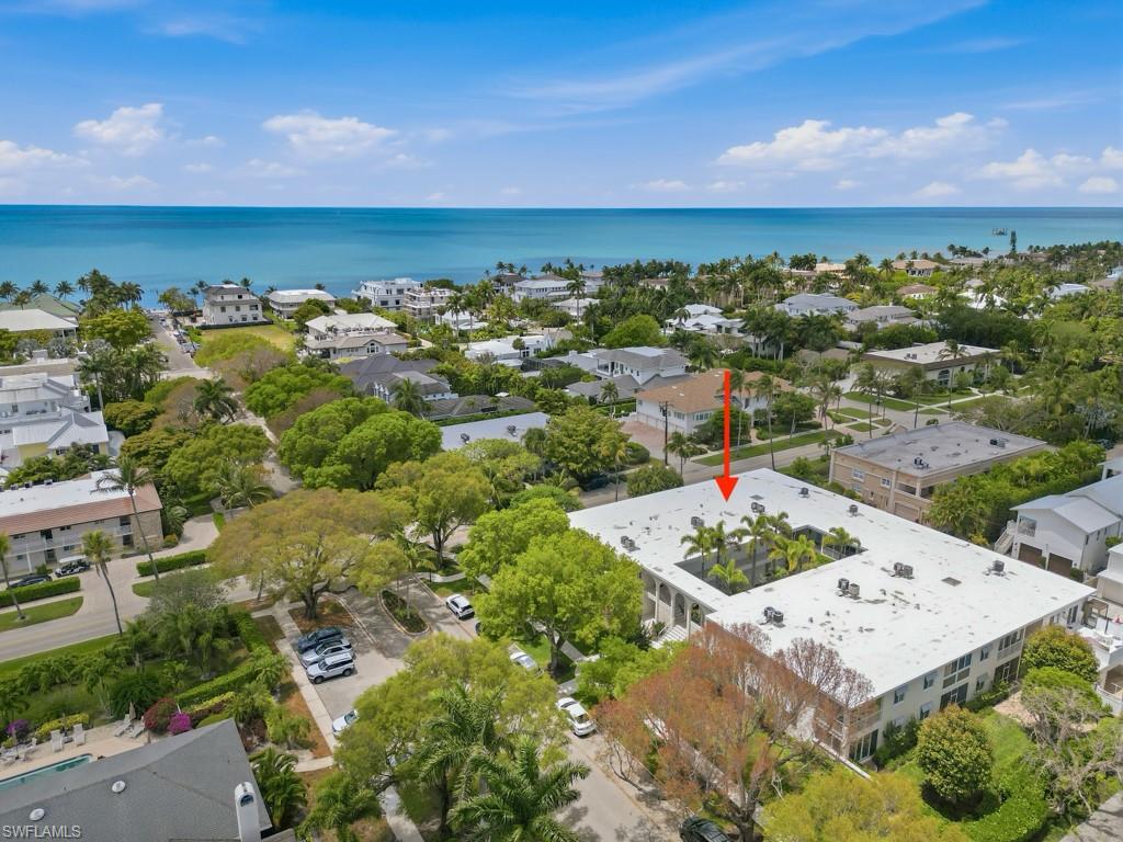 MANOR APTS - Residential