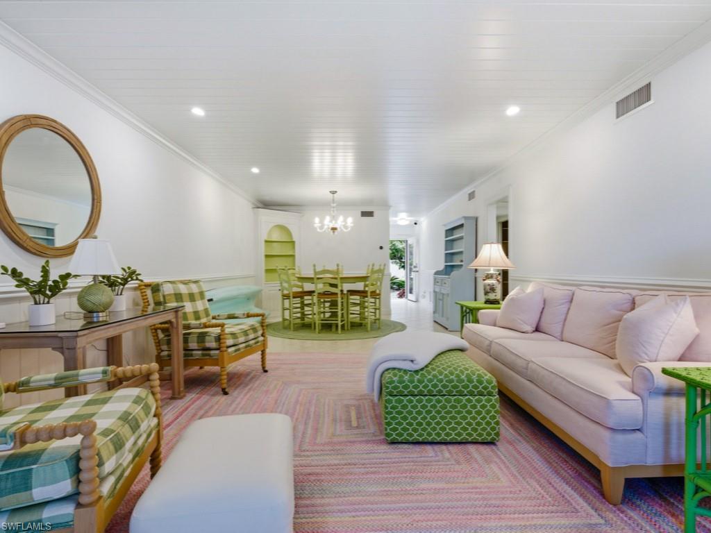 MANOR APTS - Residential