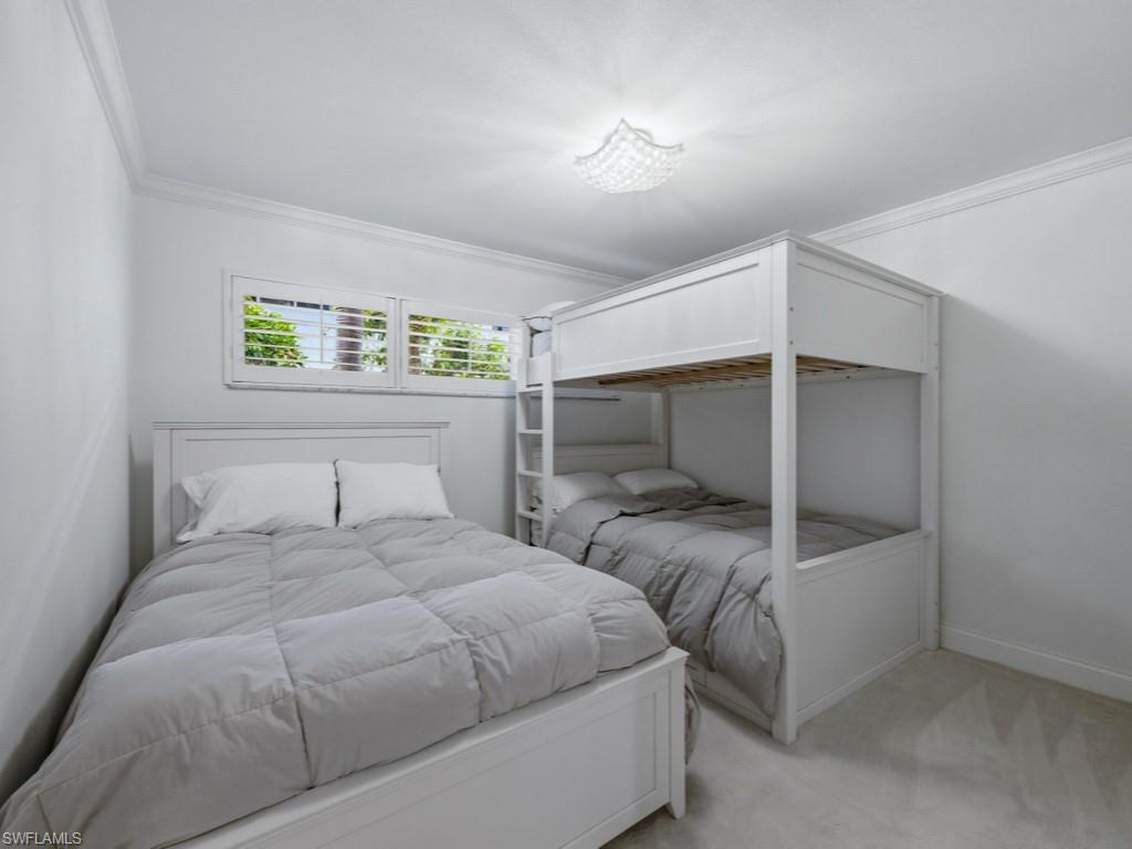 MANOR APTS - Residential