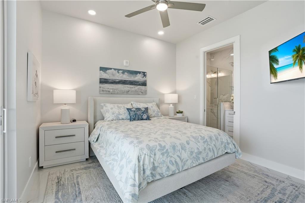 ISLAND SHORES - Residential
